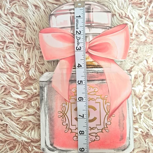🎀NWT Chanel Art Decor - Picture 6 of 7